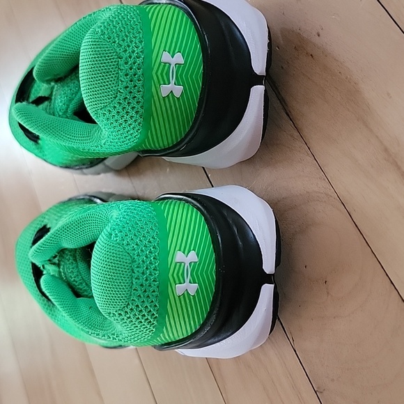 Shoes little boys size 13 - Picture 3 of 4